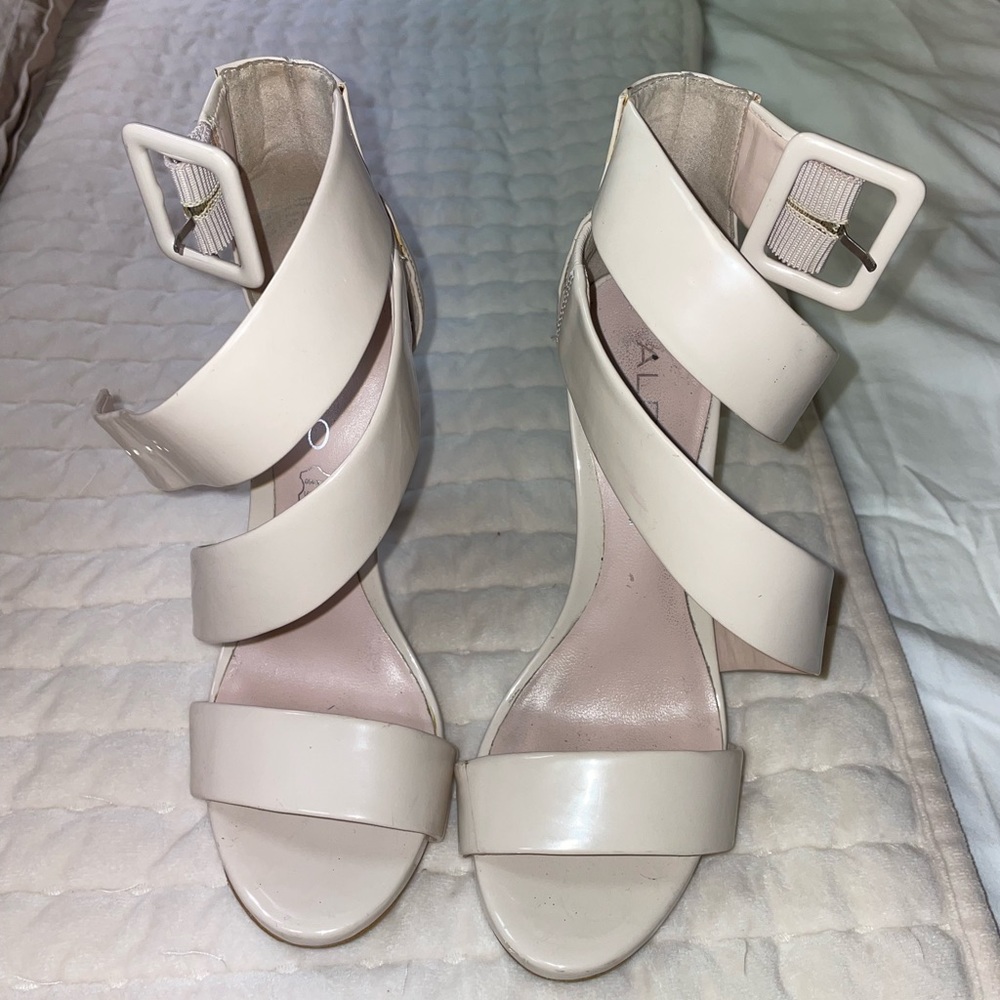 ALDO HEELS Nude pink, size 6.5. Some scuff marks and wear but good condition